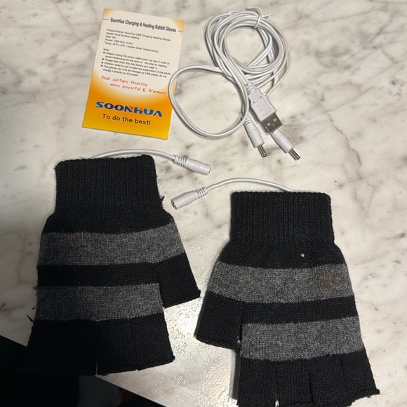 USB Charging Heating Warming Gloves Black & Grey - Picture 3 of 4